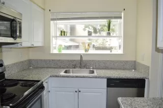 Photo #6: 20001656 Listing