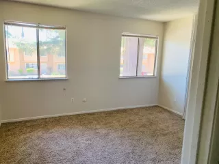 Photo #6: 20002022 Listing