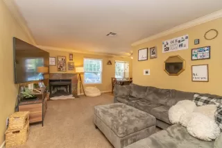 Photo #1: 20002172 Listing