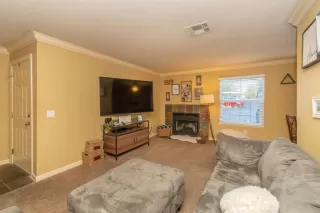 Photo #3: 20002172 Listing