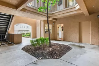 Photo #2: 20002653 Listing