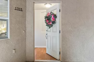 Photo #3: 20002653 Listing