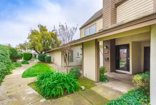 Photo #1: 20002691 Listing