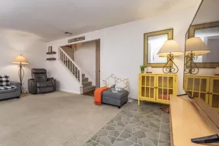 Photo #4: 20002691 Listing