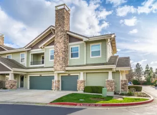 Photo #2: 20002968 Listing