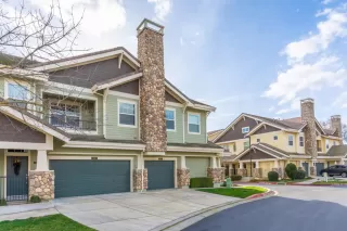 Photo #4: 20002968 Listing