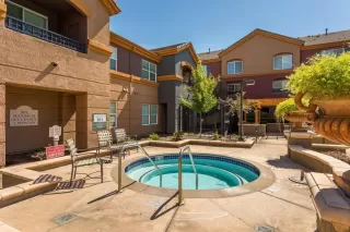 Photo #5: 20003033 Listing 