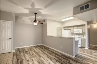 Photo #3: 20003034 Listing 