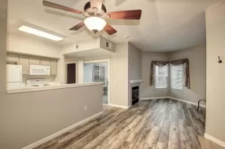 Photo #4: 20003034 Listing 