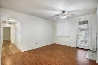 Photo #4: 20003126 Listing