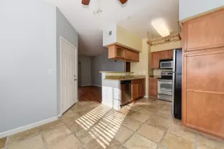 Photo #4: 20003524 Listing