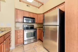 Photo #5: 20003524 Listing