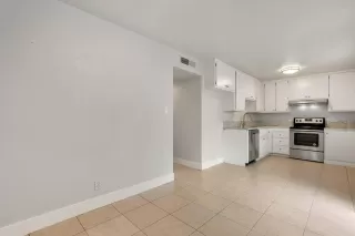 Photo #5: 20003573 Listing 