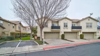 Photo #1: 20003866 Listing