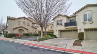 Photo #2: 20003866 Listing