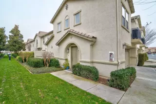 Photo #4: 20003866 Listing