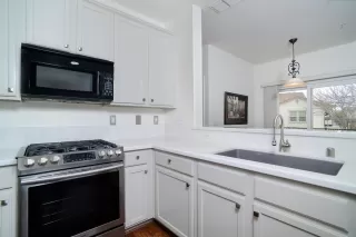 Photo #5: 20003866 Listing