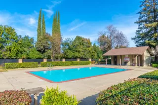 Photo #3: 20003888 Listing