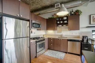 Photo #6: 20003959 Listing