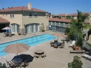 Photo #1: 20004175 Listing 