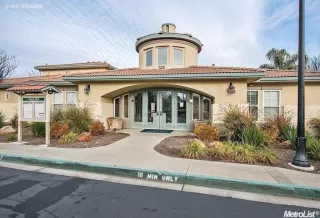 Photo #2: 20004175 Listing 