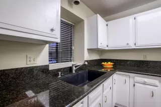 Photo #4: 20004197 Listing