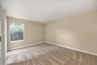 Photo #5: 20004207 Listing