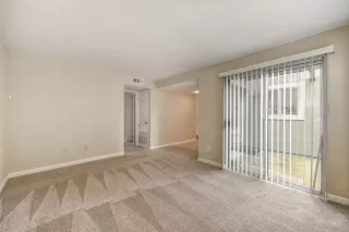 Photo #6: 20004207 Listing