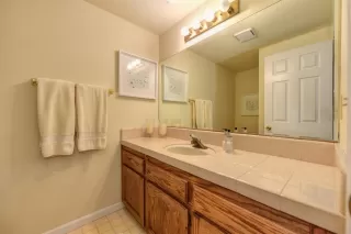 Photo #4: 20004282 Listing 