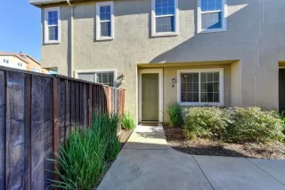 Photo #3: 20004602 Listing