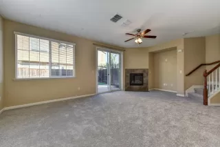 Photo #4: 20004602 Listing