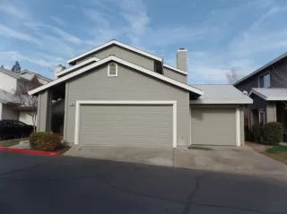 Photo #1: 20004677 Listing