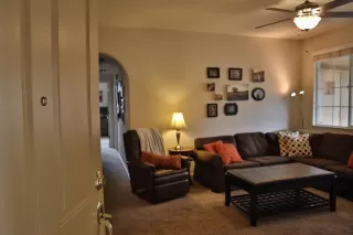 Photo #1: 20004752 Listing