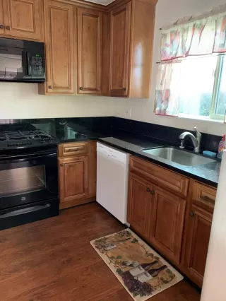 Photo #1: 20004758 Listing 