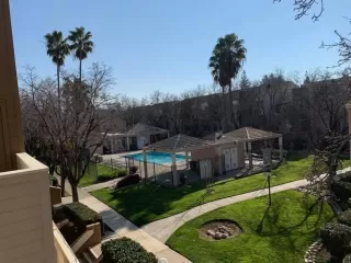 Photo #4: 20004769 Listing