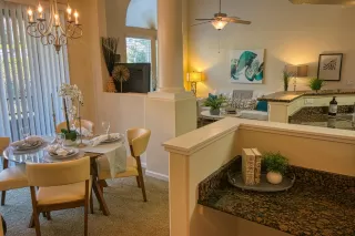 Photo #2: 20004777 Listing