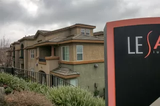 Photo #6: 20004777 Listing