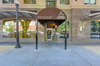 Photo #1: 20004823 Listing