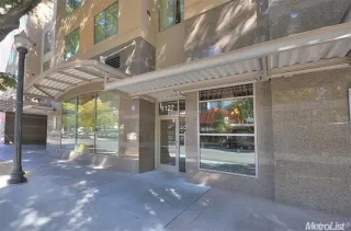 Photo #2: 20004823 Listing