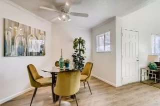 Photo #4: 20005108 Listing