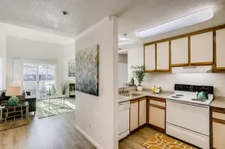 Photo #6: 20005108 Listing