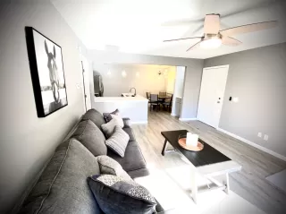 Photo #2: 20005186 Listing
