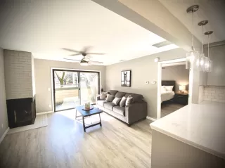 Photo #3: 20005186 Listing