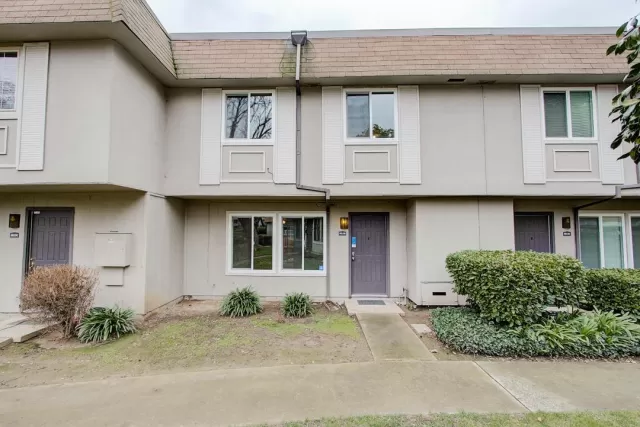 MLS: 20005276 Condo For Sale