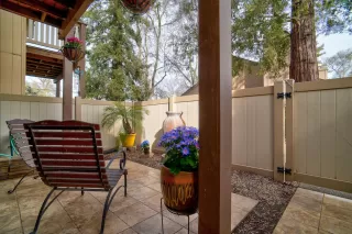 Photo #2: 20005408 Listing