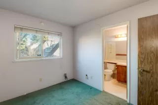 Photo #2: 20005579 Listing