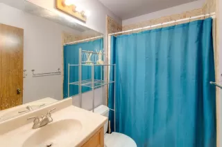 Photo #4: 20005579 Listing