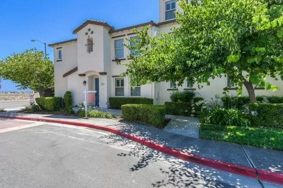 MLS: 20005595 Condo For Sale