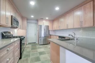 Photo #2: 20005595 Listing