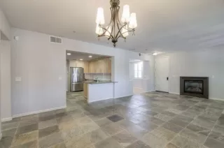 Photo #4: 20005595 Listing